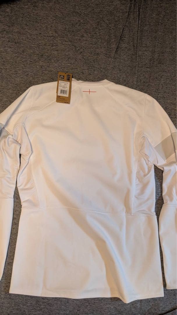 新品　umbro ラグビー コンタクトドリルトップ L ホワイト