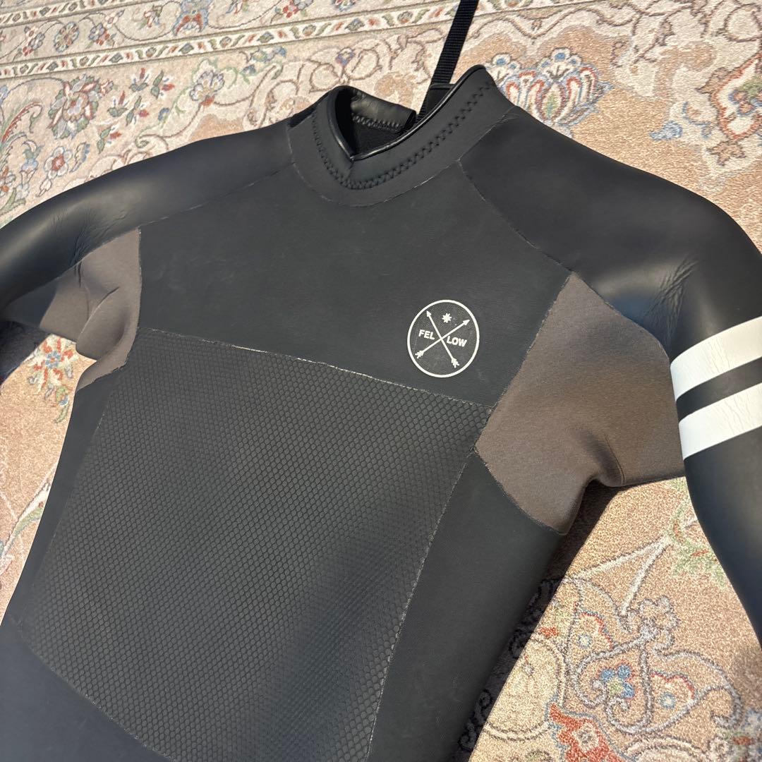 FELIXION ブラック長袖フルスーツ　キッズ　150