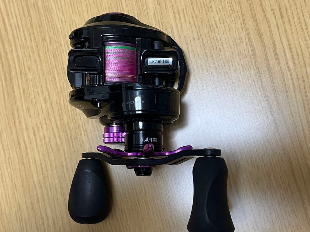 アブガルシア　ベイトリール revo EXD-W-L 左ハンドル
