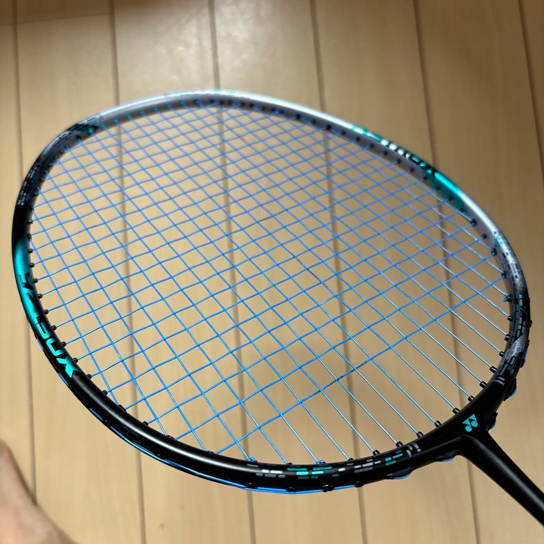 バドミントンラケット　アストロクス88d pro 4UG5