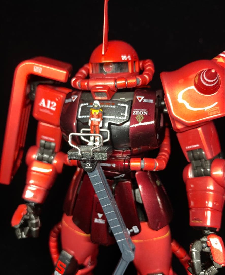 【ガンプラ完成品】　MG ザクⅡ （シャア専用Ver.2）