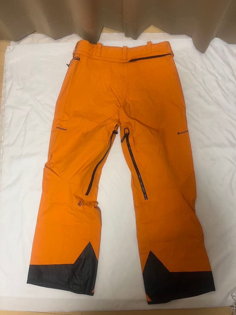 美品Volcom gore-Tex GPTウェア　パンツ　Mサイズ
