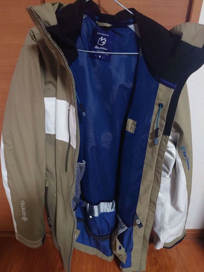 rew THE STRIDER JKT 19 カーキ/ホワイト