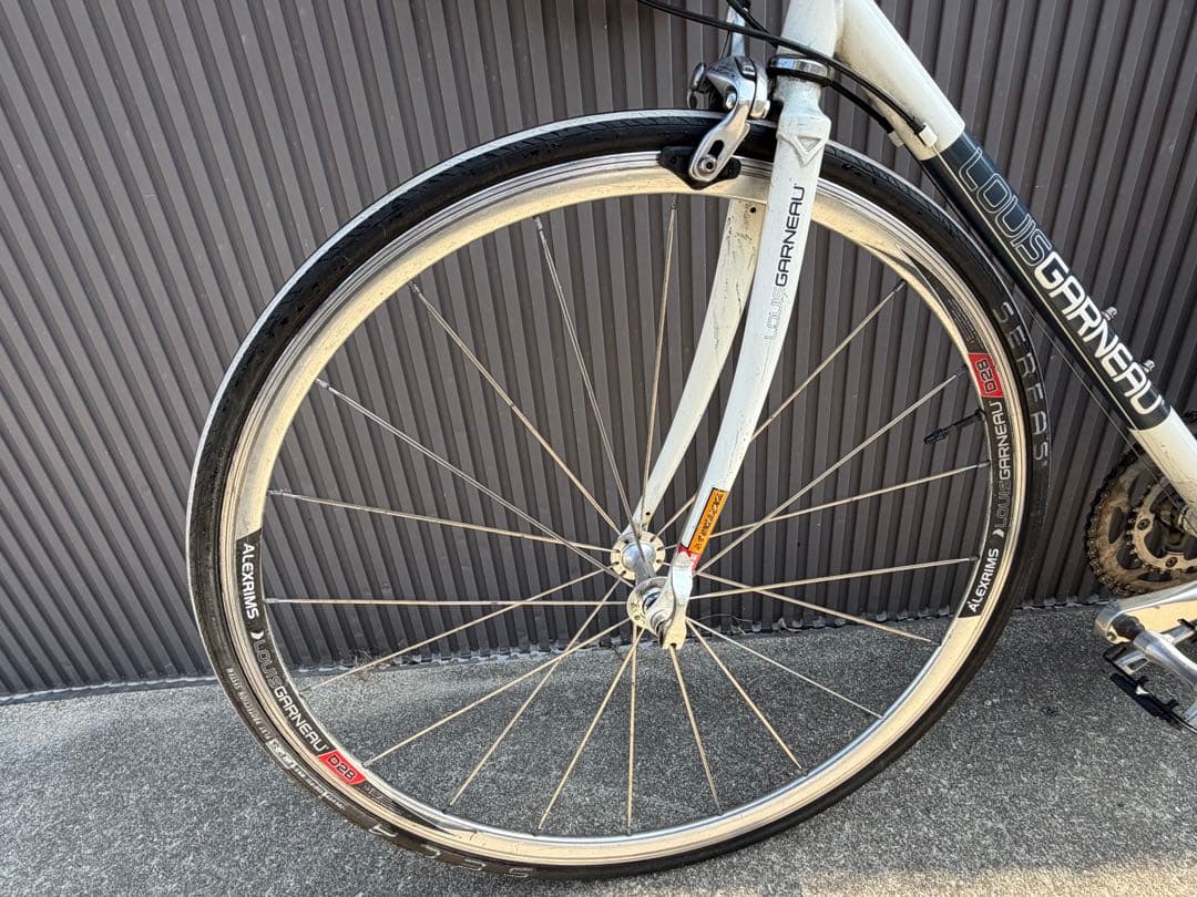 【Louis Garneau】ロードバイクLGS-LCR 700C 空気入れ付き
