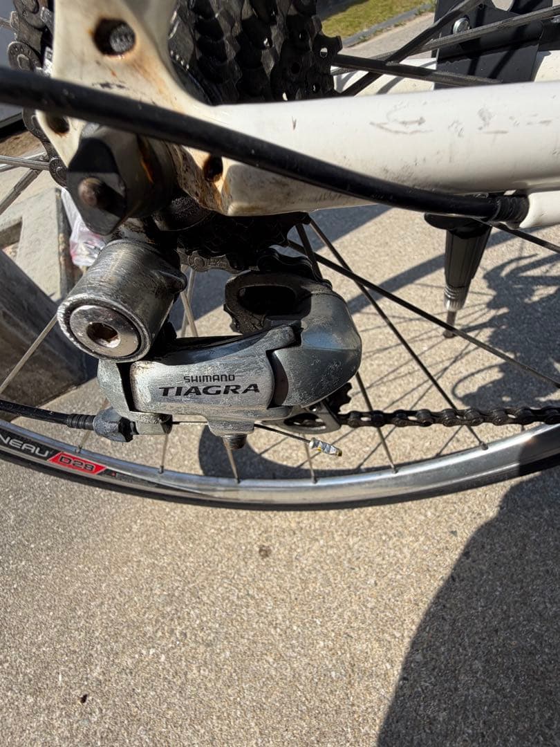 【Louis Garneau】ロードバイクLGS-LCR 700C 空気入れ付き