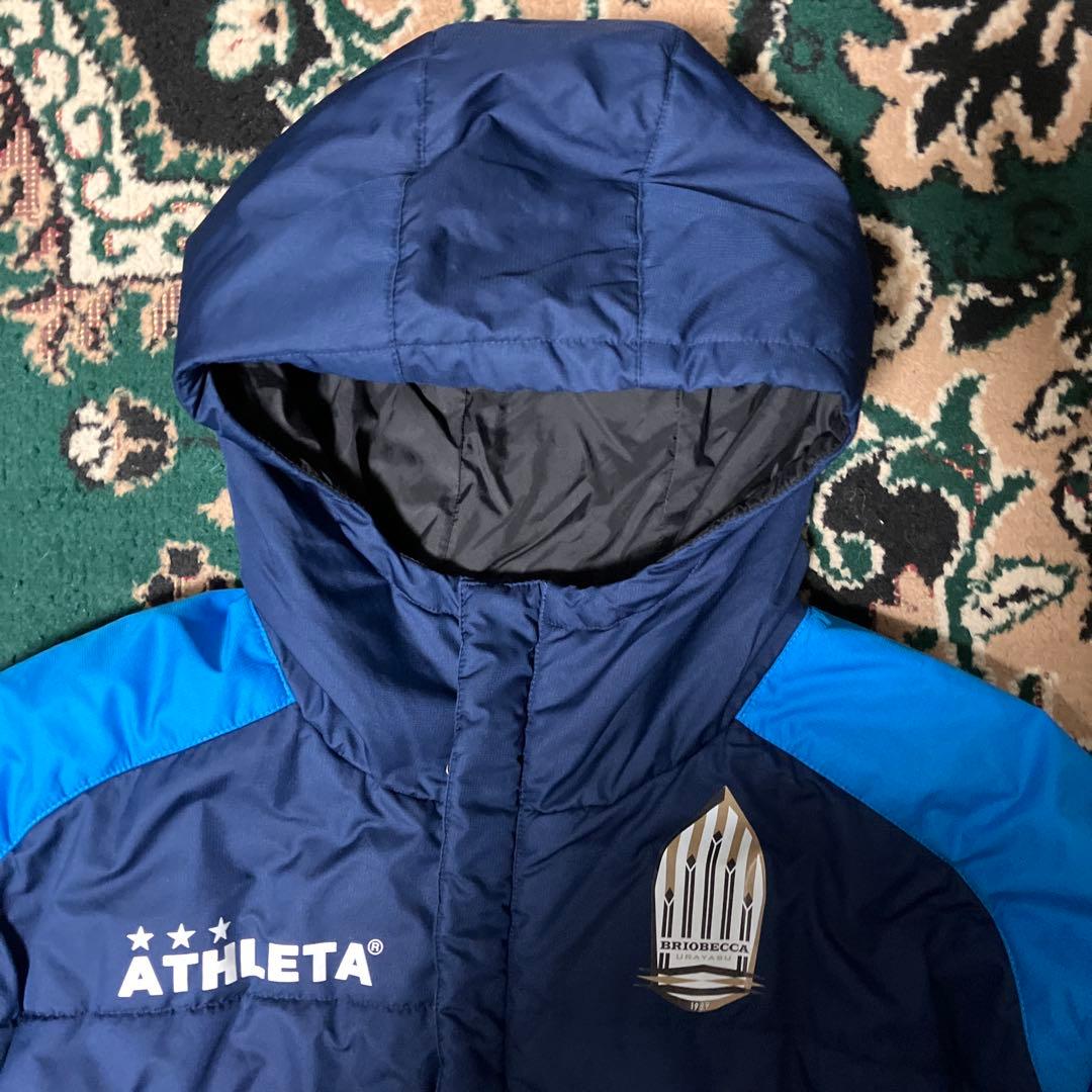 ATHLETA ブリオベッカ浦安 L 中綿　ベンチコート ジャケット