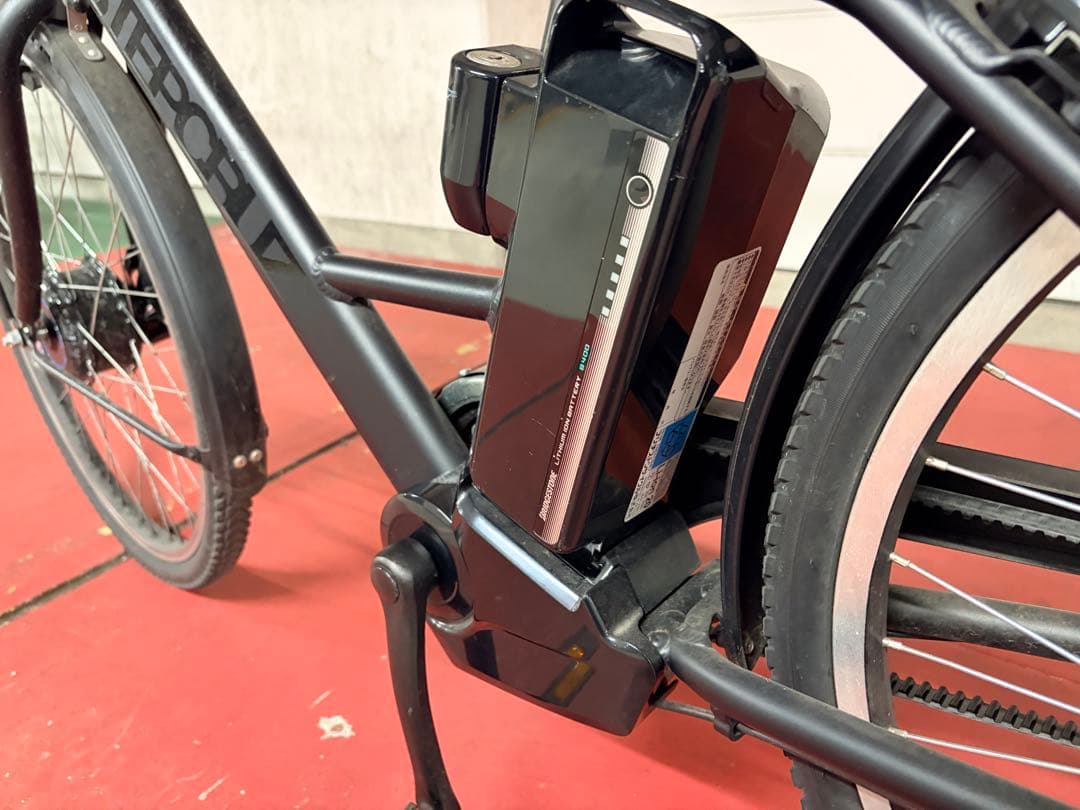 ブリヂストン　stepcruz 電動自転車 クロツヤケシ