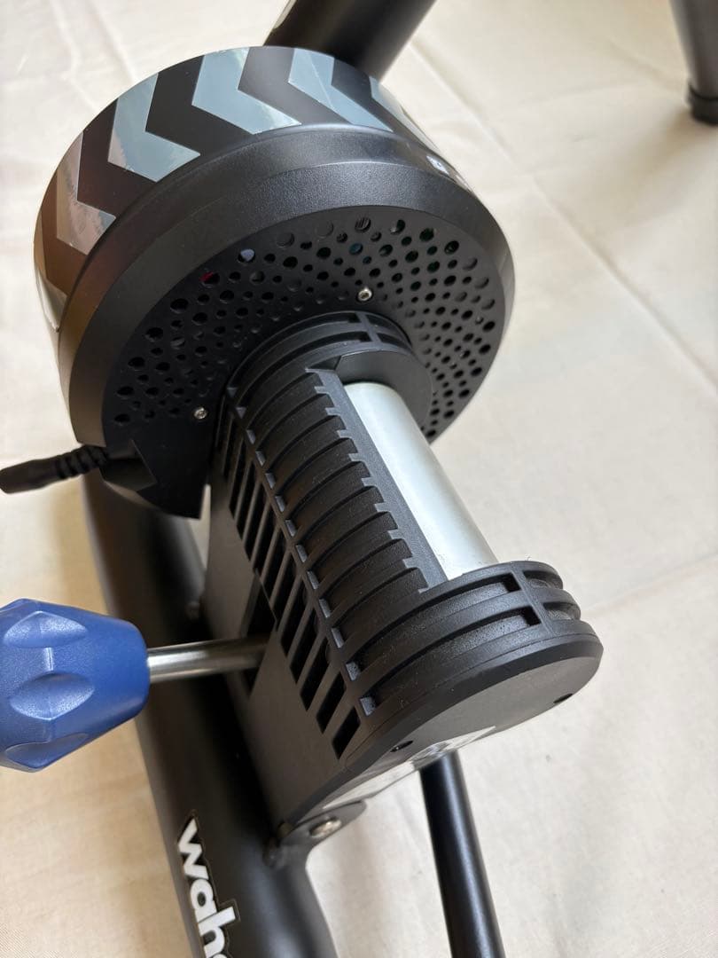 ★一部部品破損　wahoo kickrスナップ スマートバイクトレーラー★