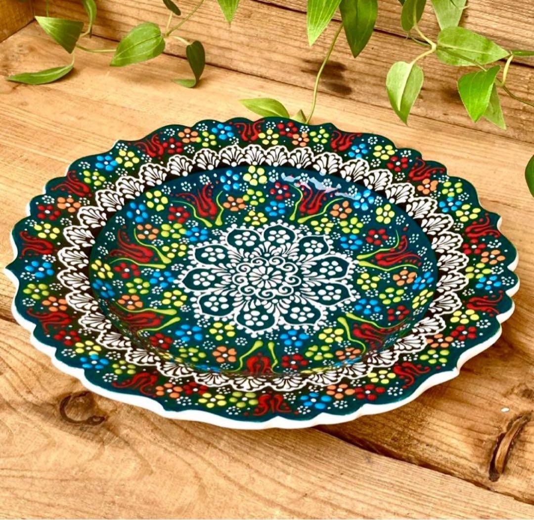 27cm☆新品☆【トルコ】手描き 大皿 壁掛け ＊グリーン＊ キュタフヤ陶器 ＊