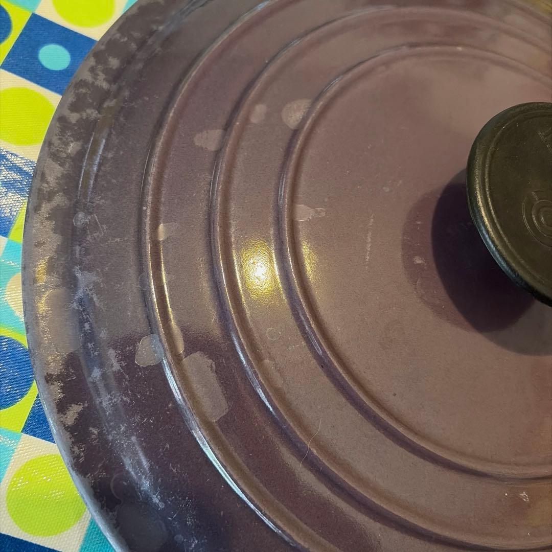 Le Creuset パープル　24