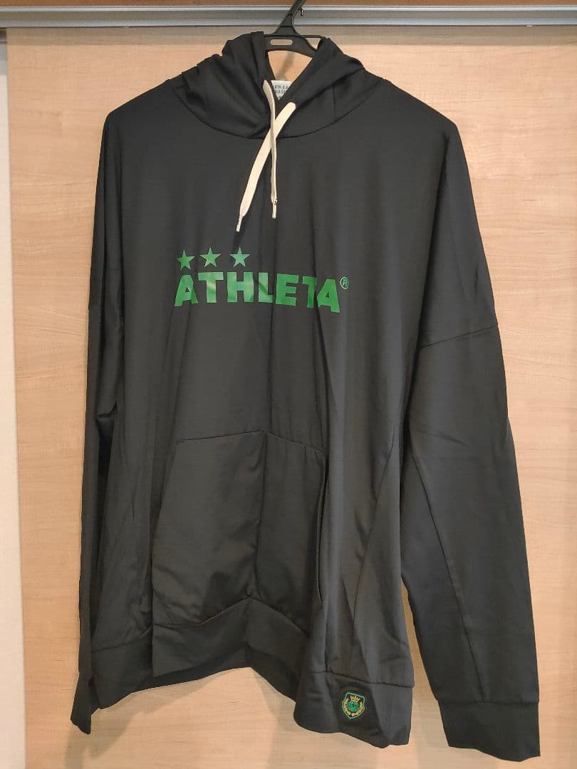 ATHLETA フード付きウェア ブラック　東京ヴェルディモデル