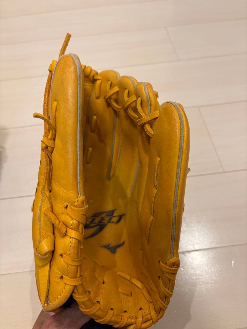 Mizuno Select 9ジュニア用グローブ二個セット