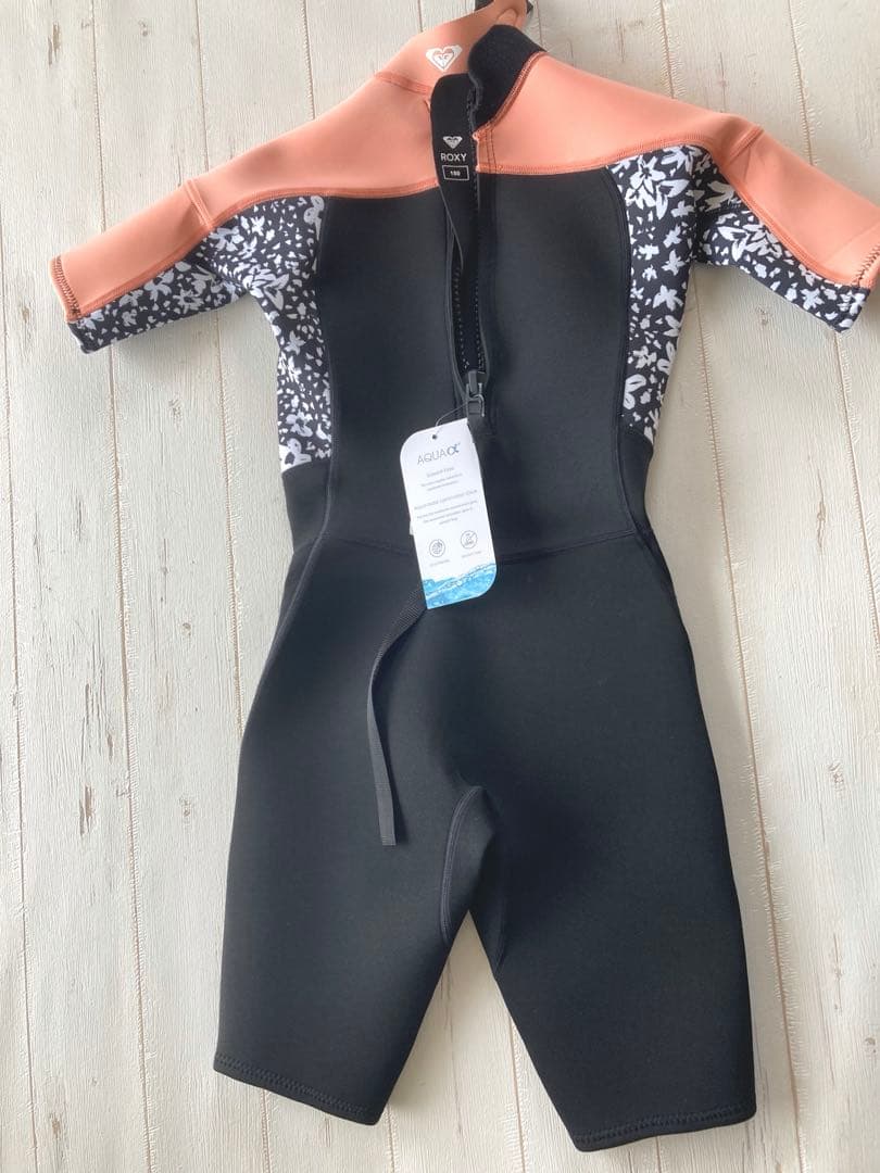 未使用美品 2mm ロキシー ウェットスーツ 150cm マリンスポーツ