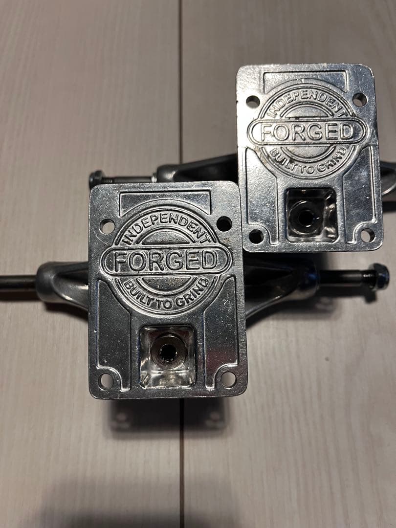 インディペンデントトラック　129 FORGED HOLLOW