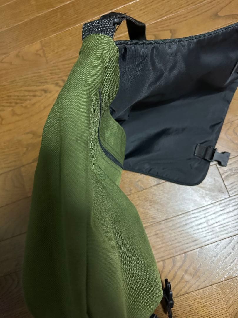 OUTDOOR PRODUCTS 90sメッセンジャーバッグ オリーブグリーン