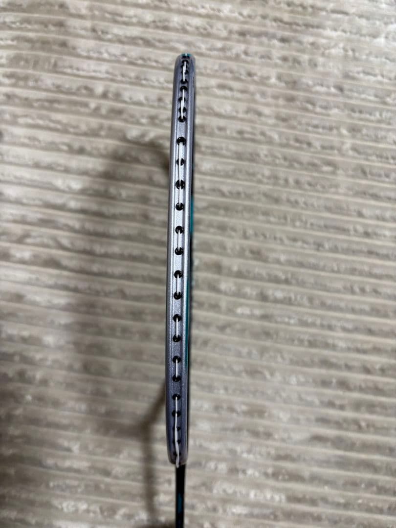 【美品】アストロクス88D PRO バドミントンラケット 3UG5