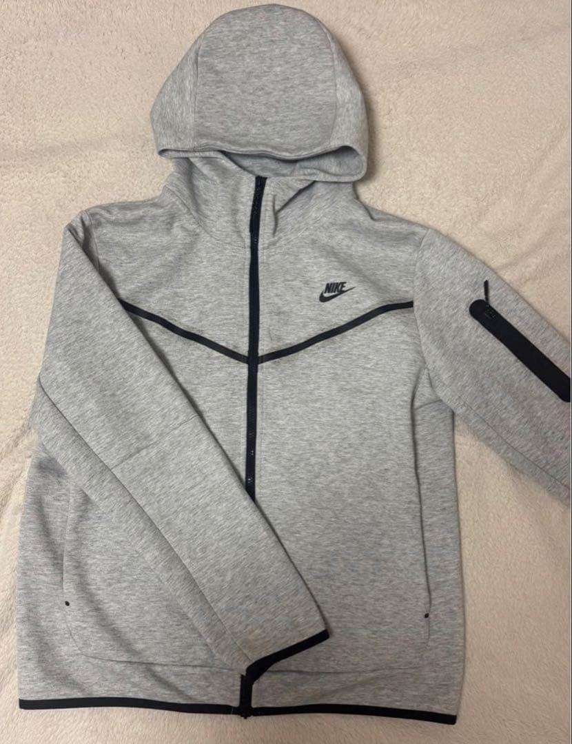Nike ジャージ　テックセットアップ