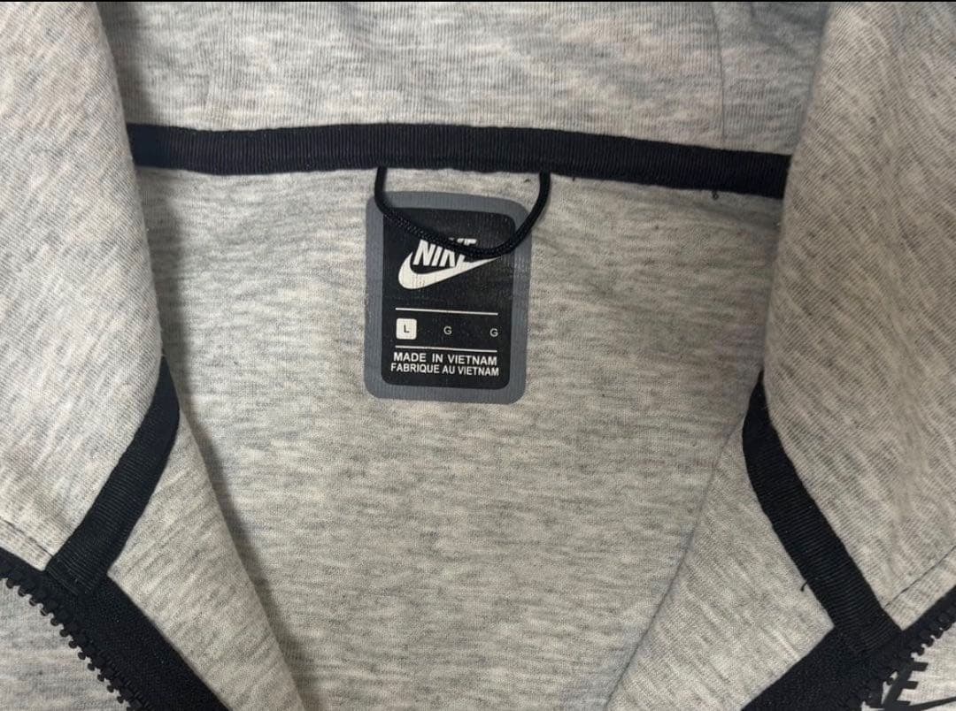 Nike ジャージ　テックセットアップ