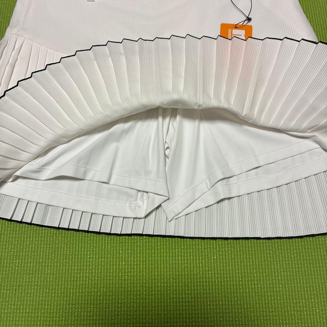 マンシングウェア　15号　アシンメトリースカート