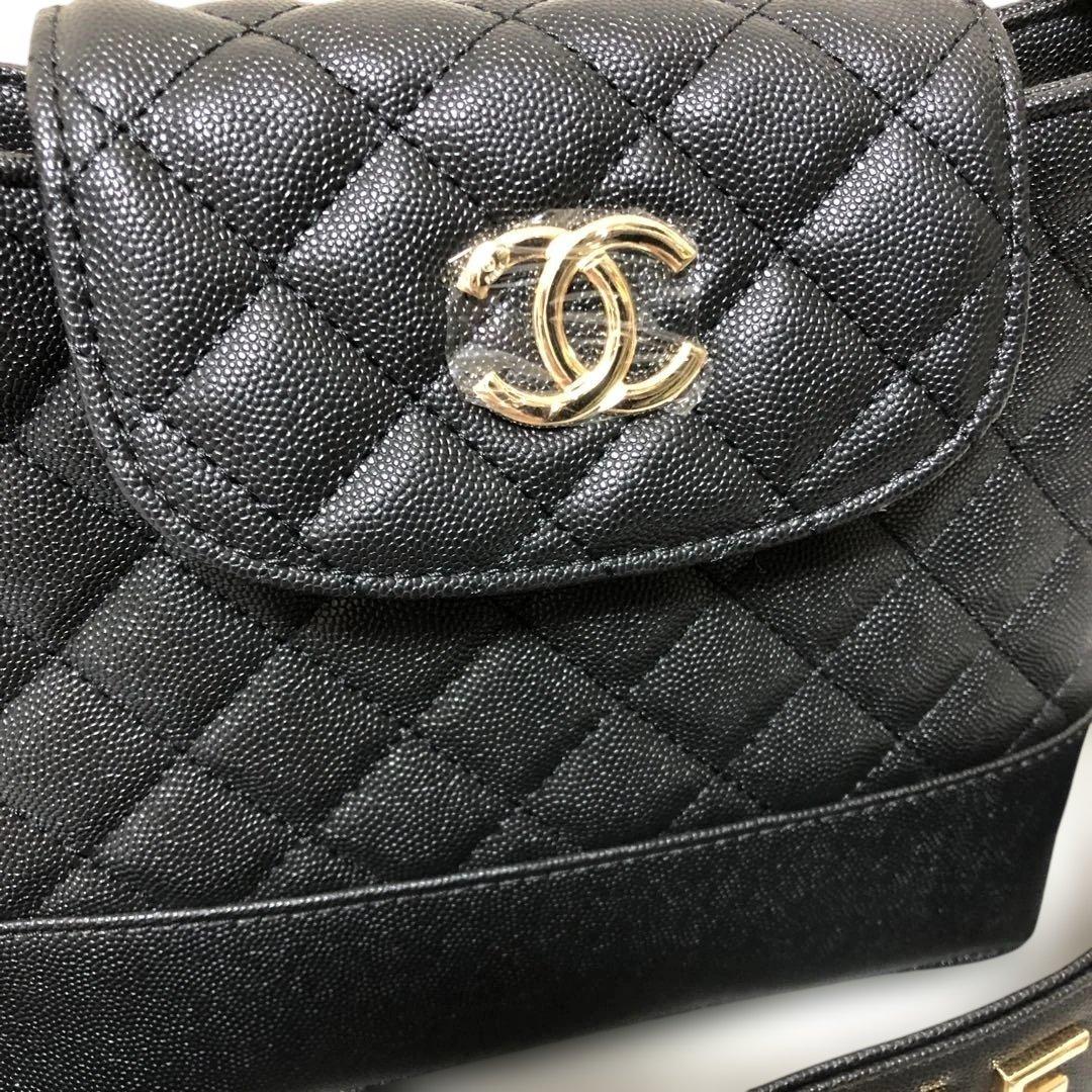 CHANEL ブラック キルティングバッグ
