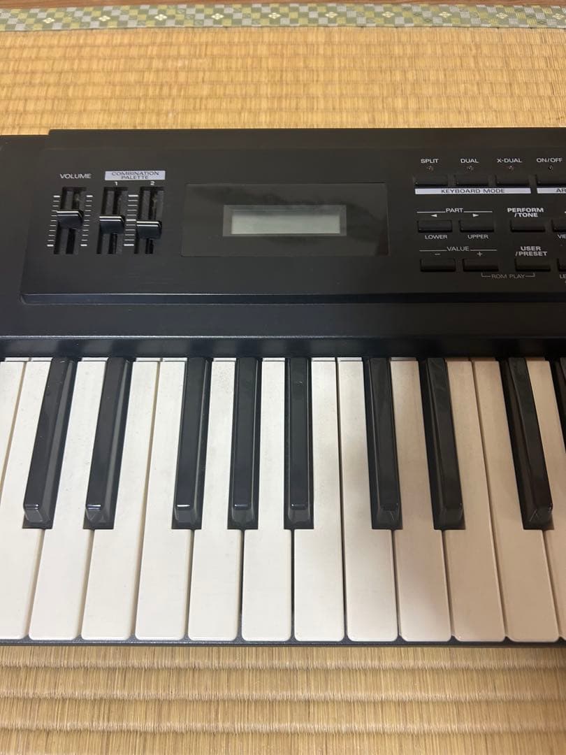 ローランド シンセサイザー XP-10