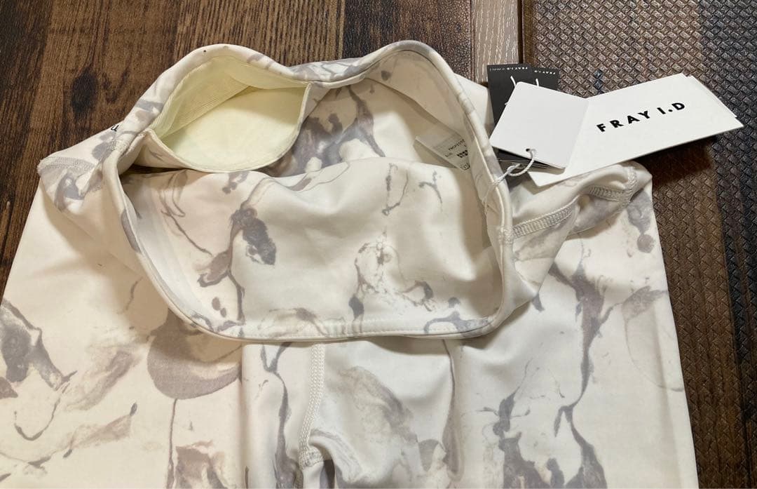 新品　FRAY I.D × emmi レギンス 吸水/速乾性/UVカット