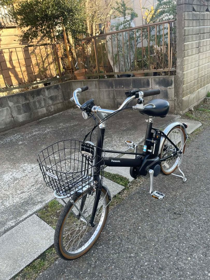 電動アシスト自転車 黒 シティタイプ 前バスケット付き