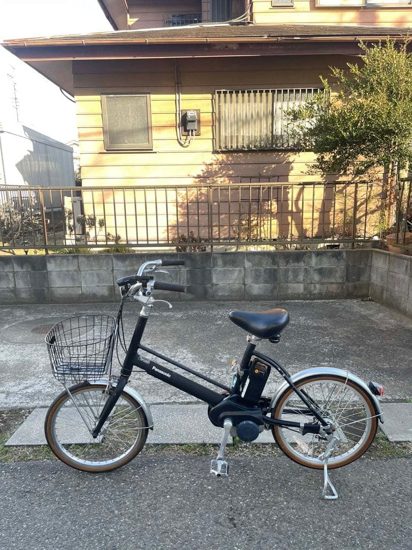 電動アシスト自転車 黒 シティタイプ 前バスケット付き