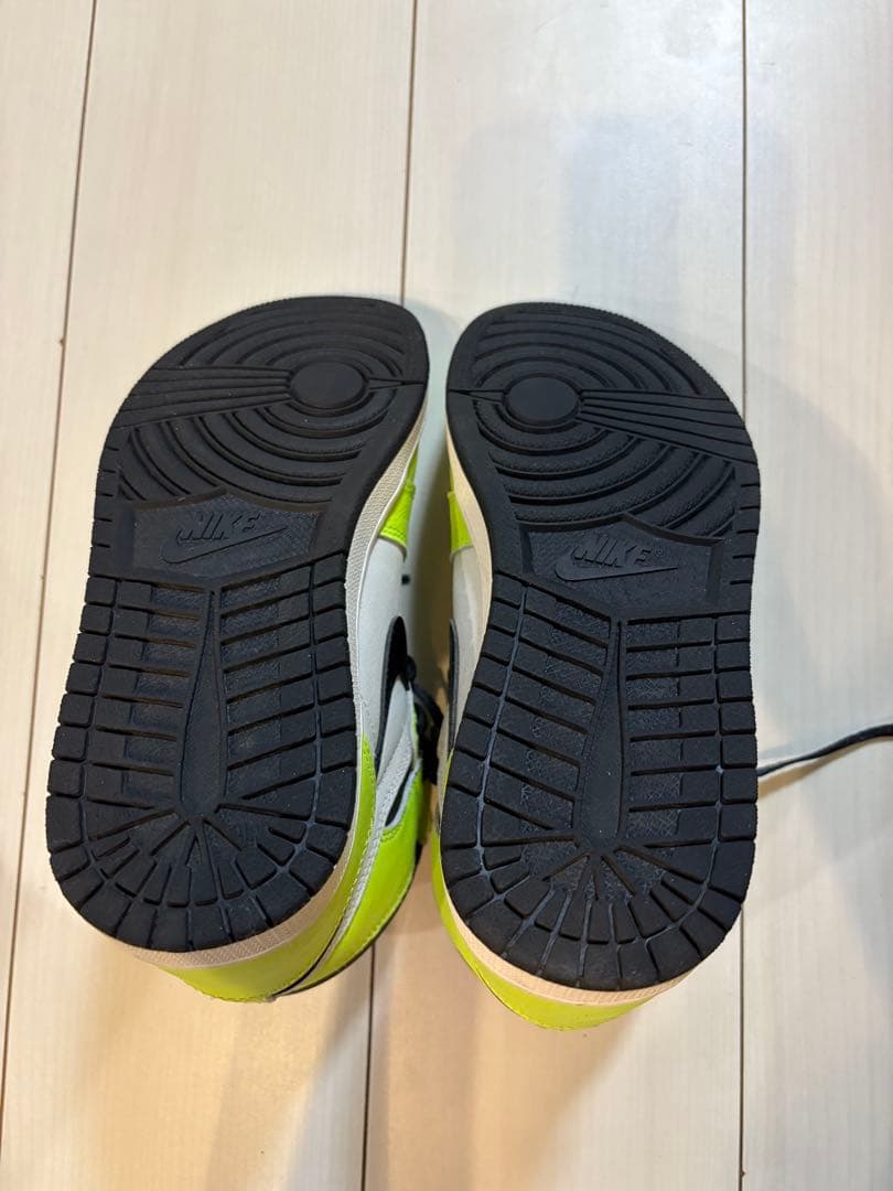 シューズ(男性用) NIKE AIR JORDAN 1 RETRO HIGH OG volt