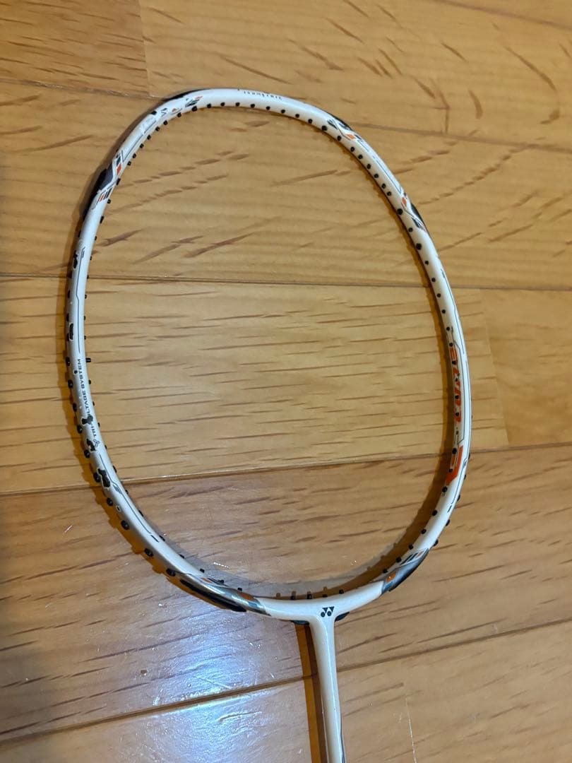 YONEX VOLTRIC 70 Eチューン　3UG5