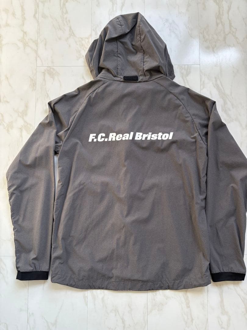 F.C.R.B セットアップ Mサイズ