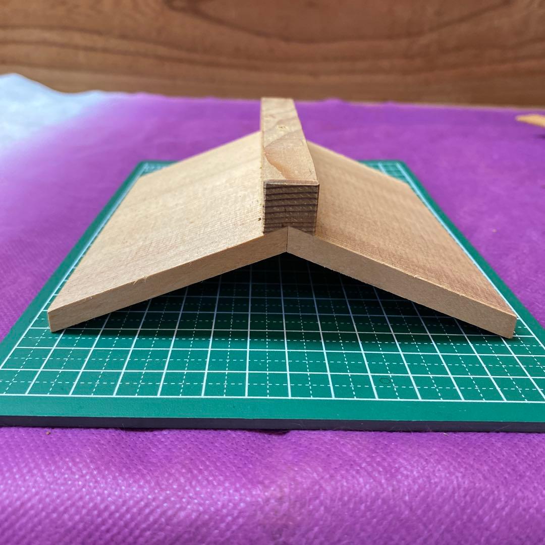 杉玉　屋根付き　笠　ハンドメイド　４寸玉　12cm 吊り下げ式
