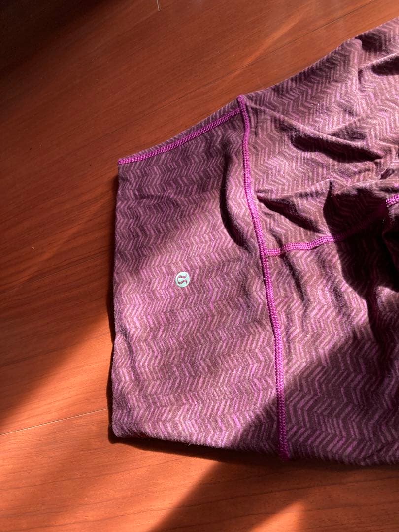 Lululemon パープル ハイウエスト ヨガパンツ4
