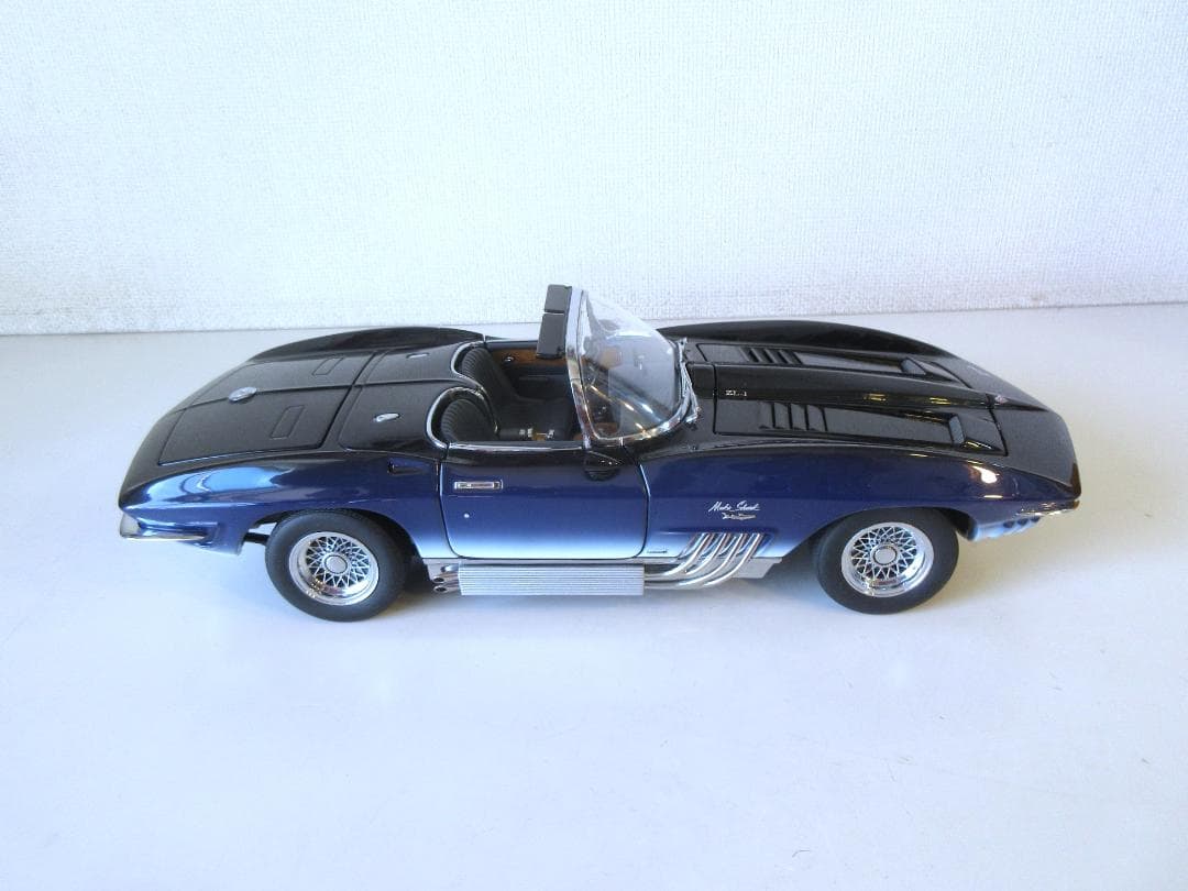 日淘市集さん専用 AUTOart (1/18) コルベット Mako Shark