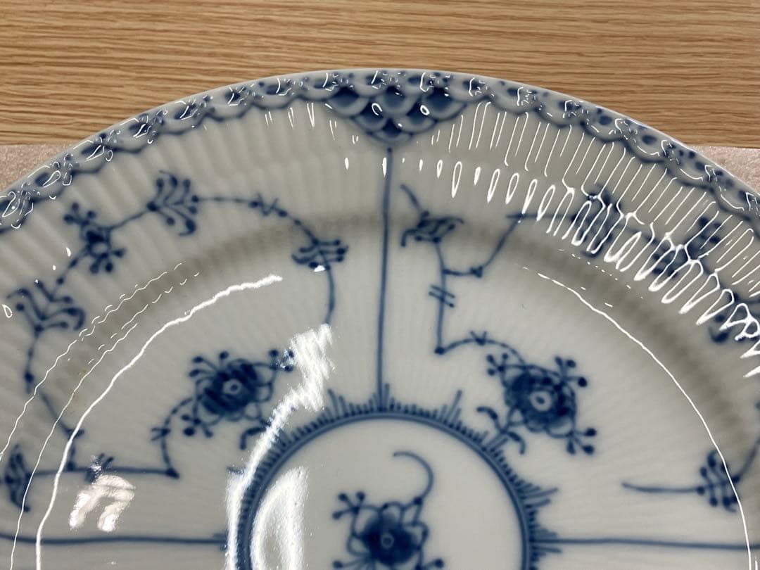   620 青い花柄皿
