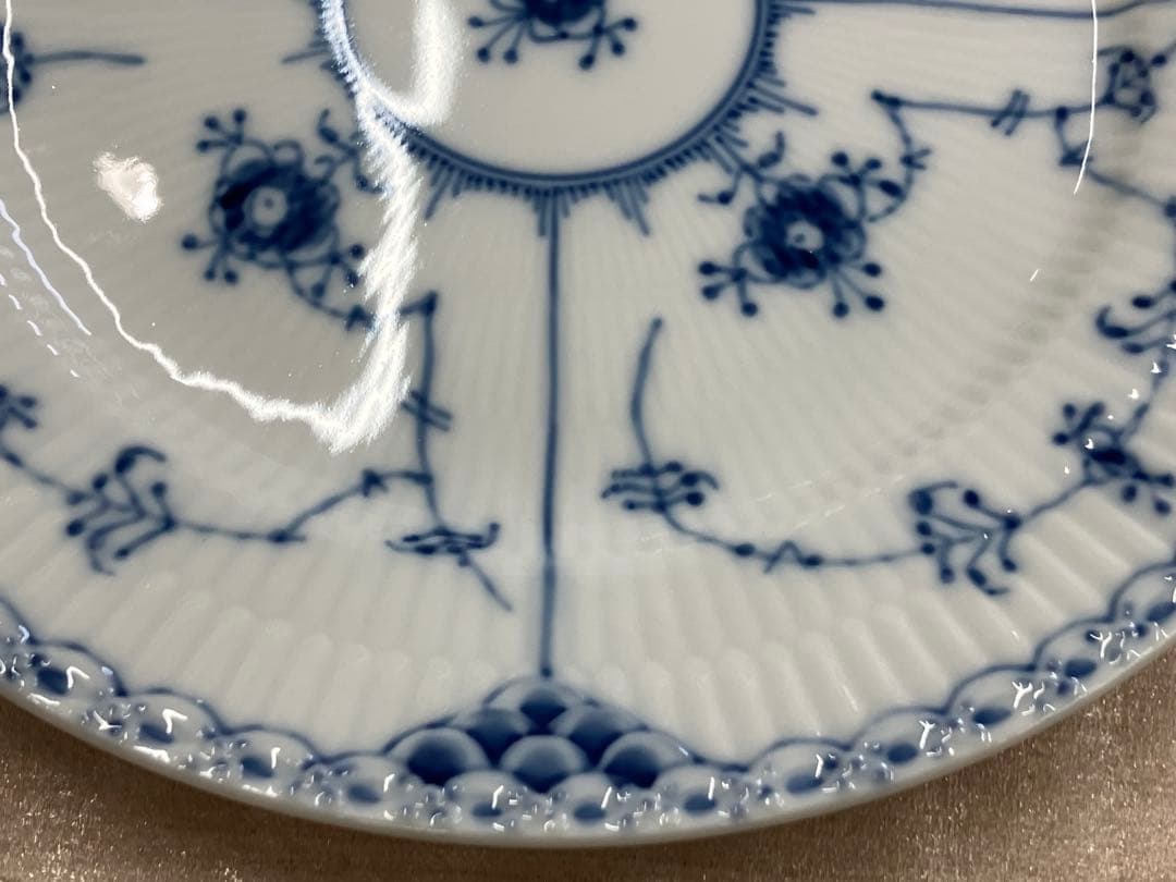   620 青い花柄皿