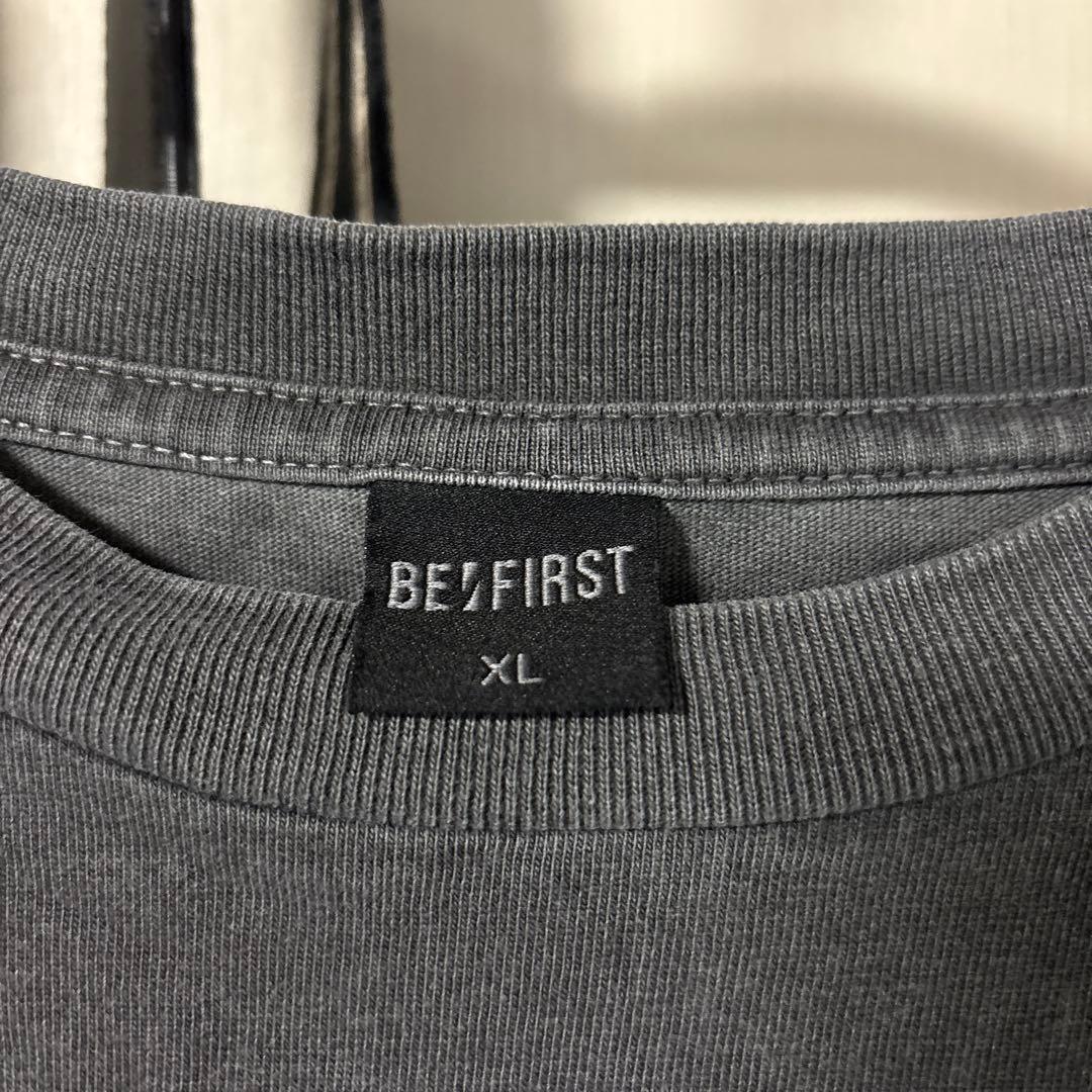 ビーファーストbe firstグレー TシャツXL