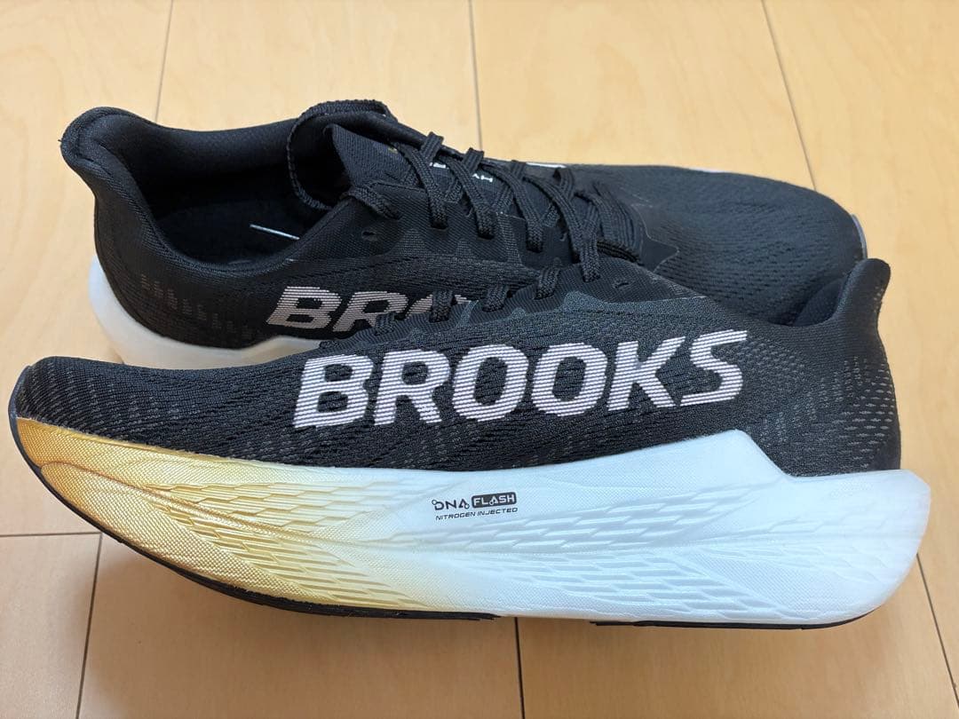 【1回使用】BROOKS HYPERION MAX2 JP27 US9 ブラック