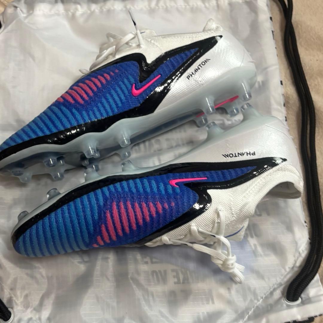 ナイキ　サッカースパイク ファントム　AG ファントムルナ　ハイパーヴェノム