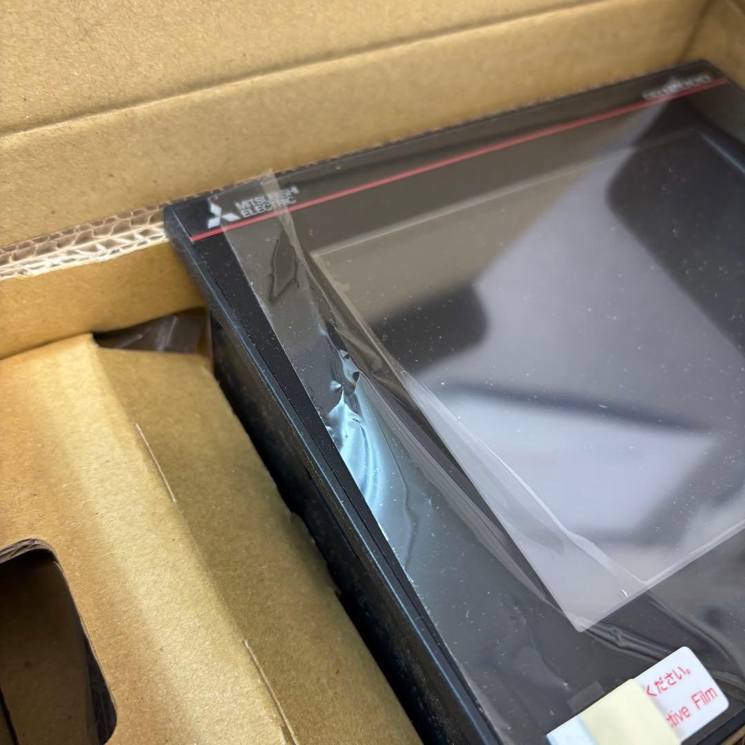 A5187★未使用品 MITSUBISHI 三菱電機 GT2105-QTBDS