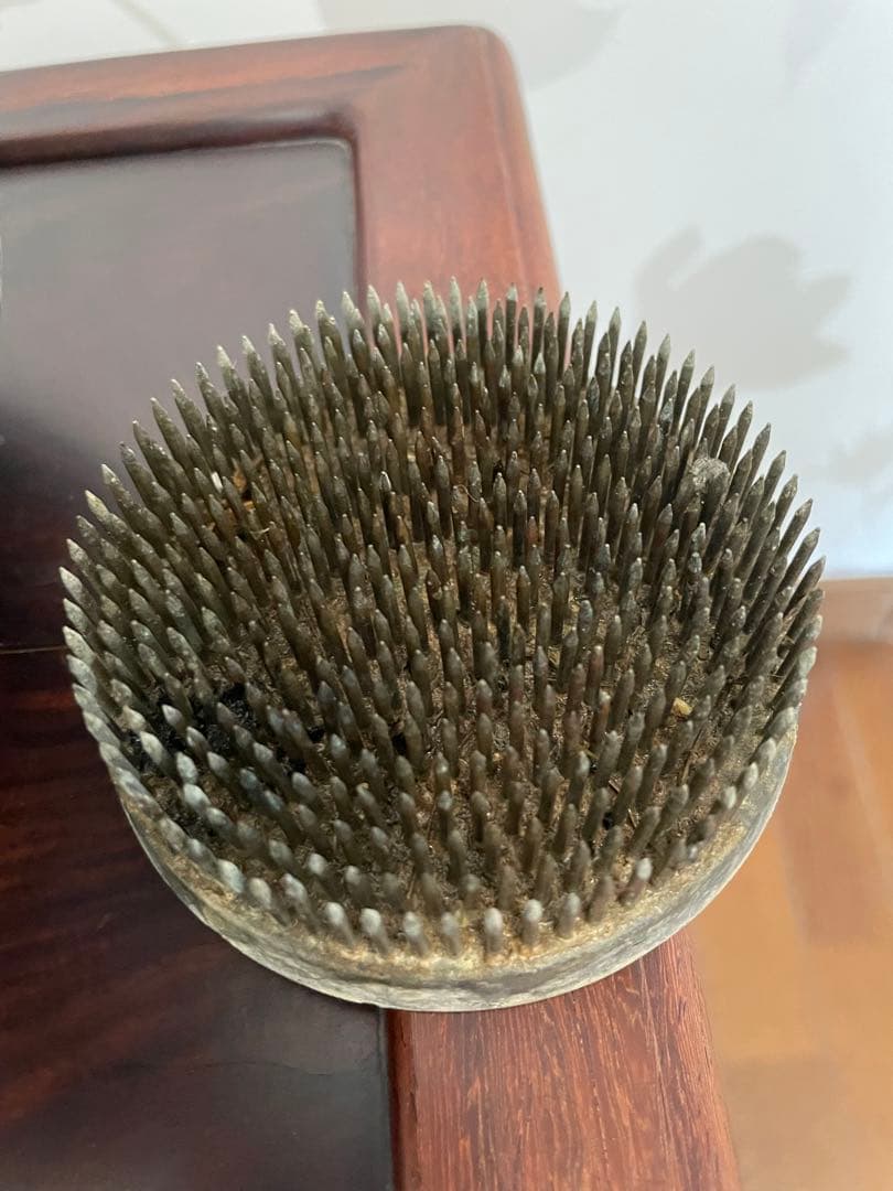 美品　花柄陶器ボウル　花器　陶器製中サイズ　有田焼　茂山窯　御菓子鉢　花模様