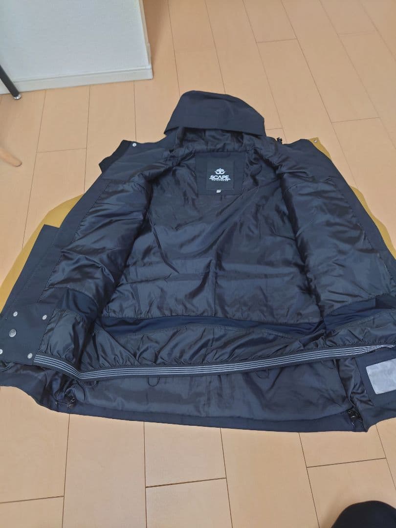 新品 SCAPE 24-25 UTOPIA JACKET Mサイズ スノーウェア