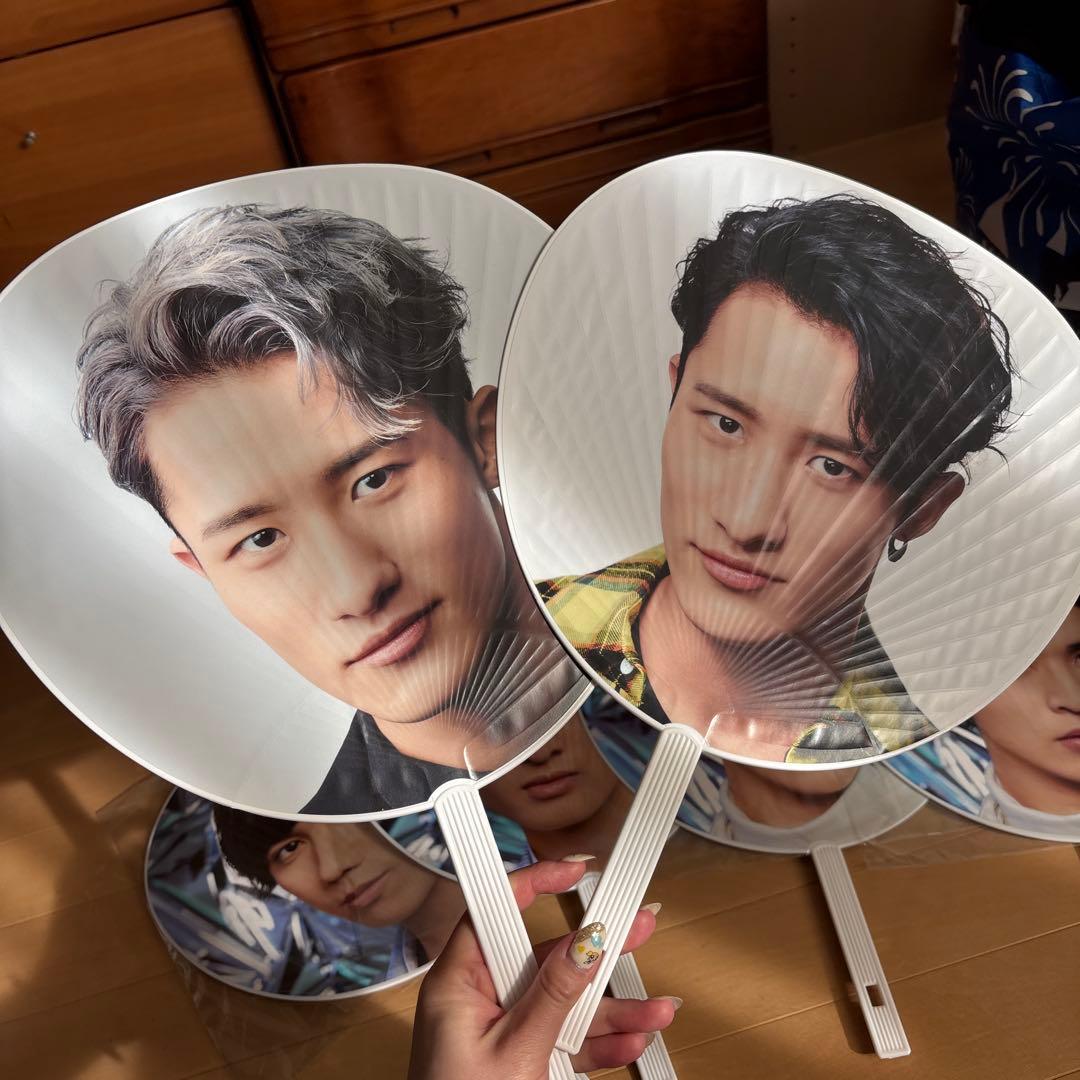 【バラ売り不可】Man うちわ セット　開封済みあり