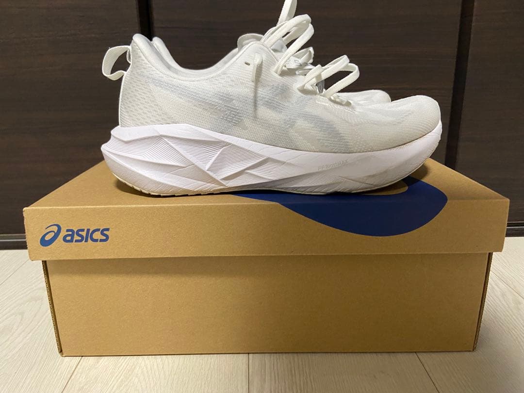 アシックス ノヴァブラスト5　26.5