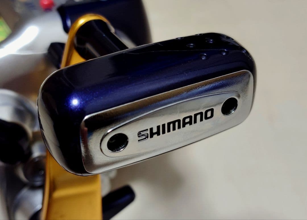 シマノ 電動リール 電動丸 3000XT 自動棚止め装置搭載 美品です。