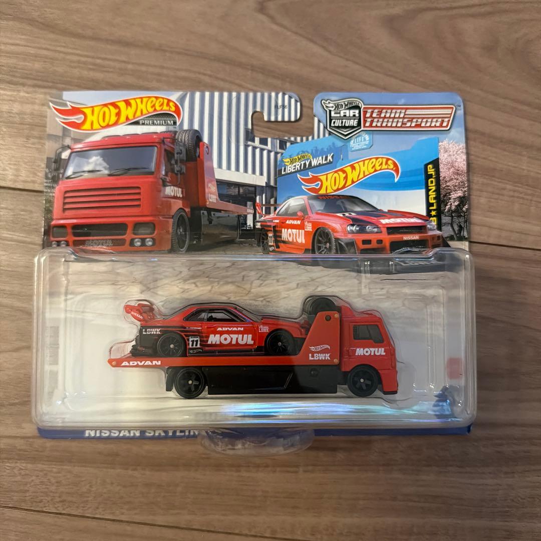 y*2様 Hot Wheels Team Transport Nissan Sk