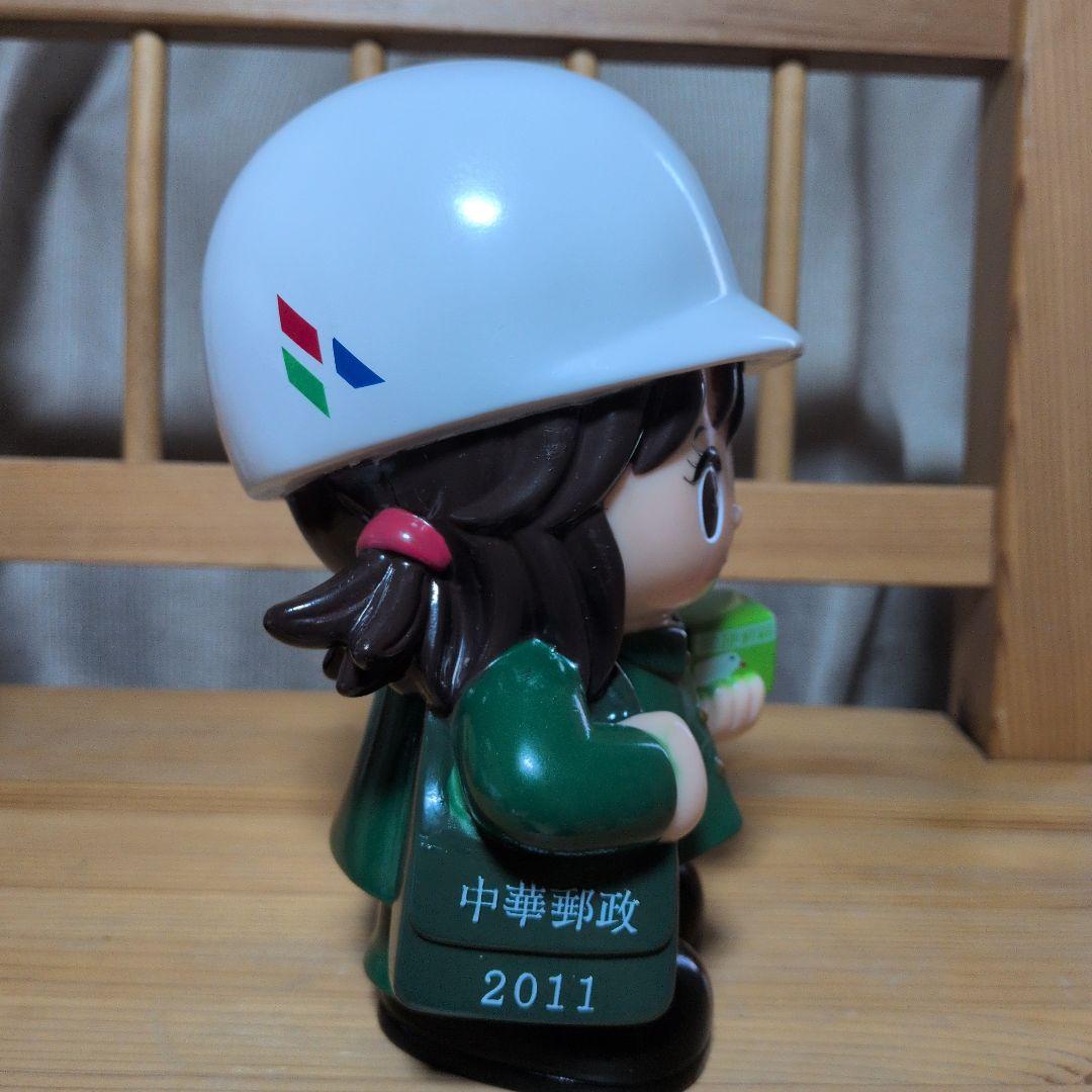 台湾の中華郵政マスコットキャラクター郵政寶寶2011年貯金箱　激レア