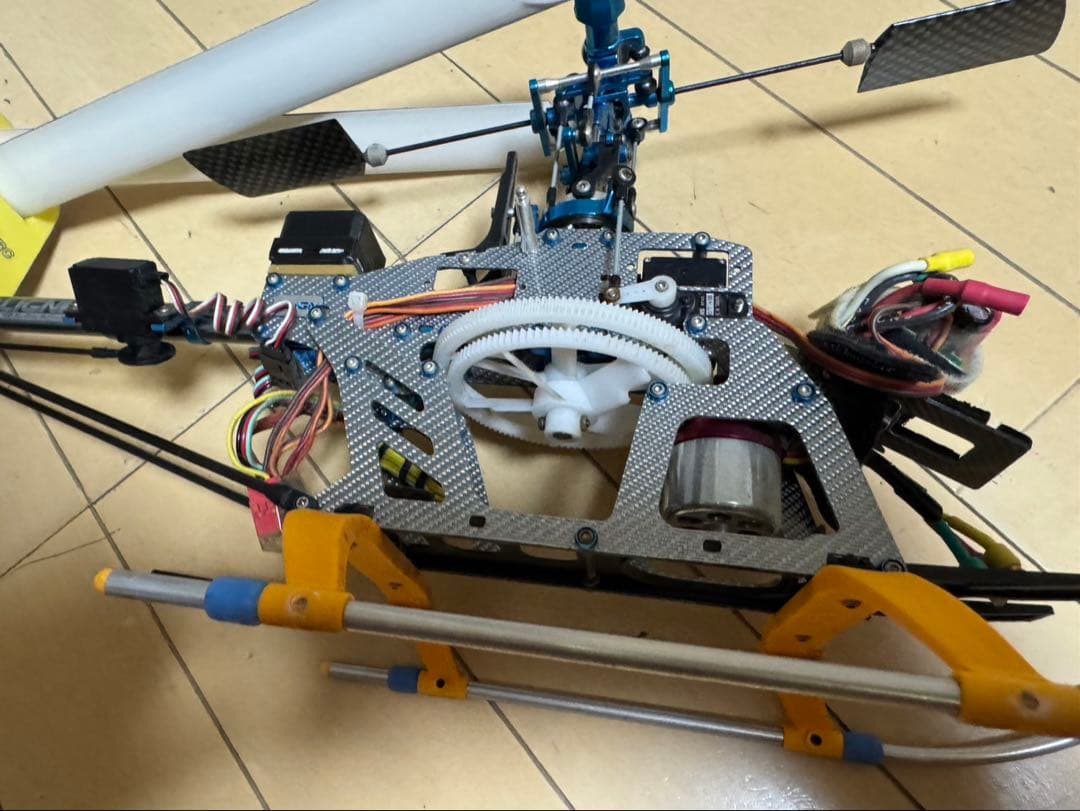 T-Rex 450 RCヘリコプター