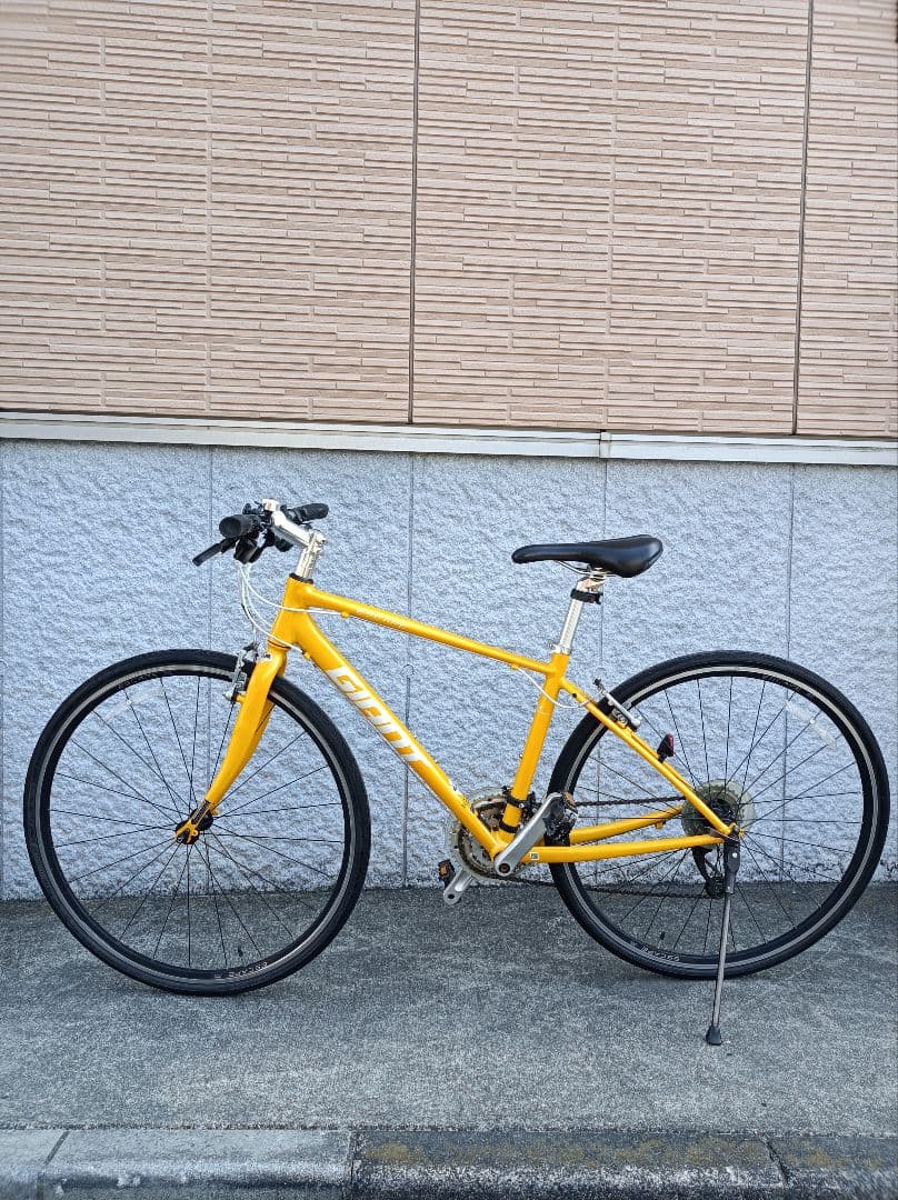 美品 GIANTジャイアント エスケープR3 MS　2022年 XS