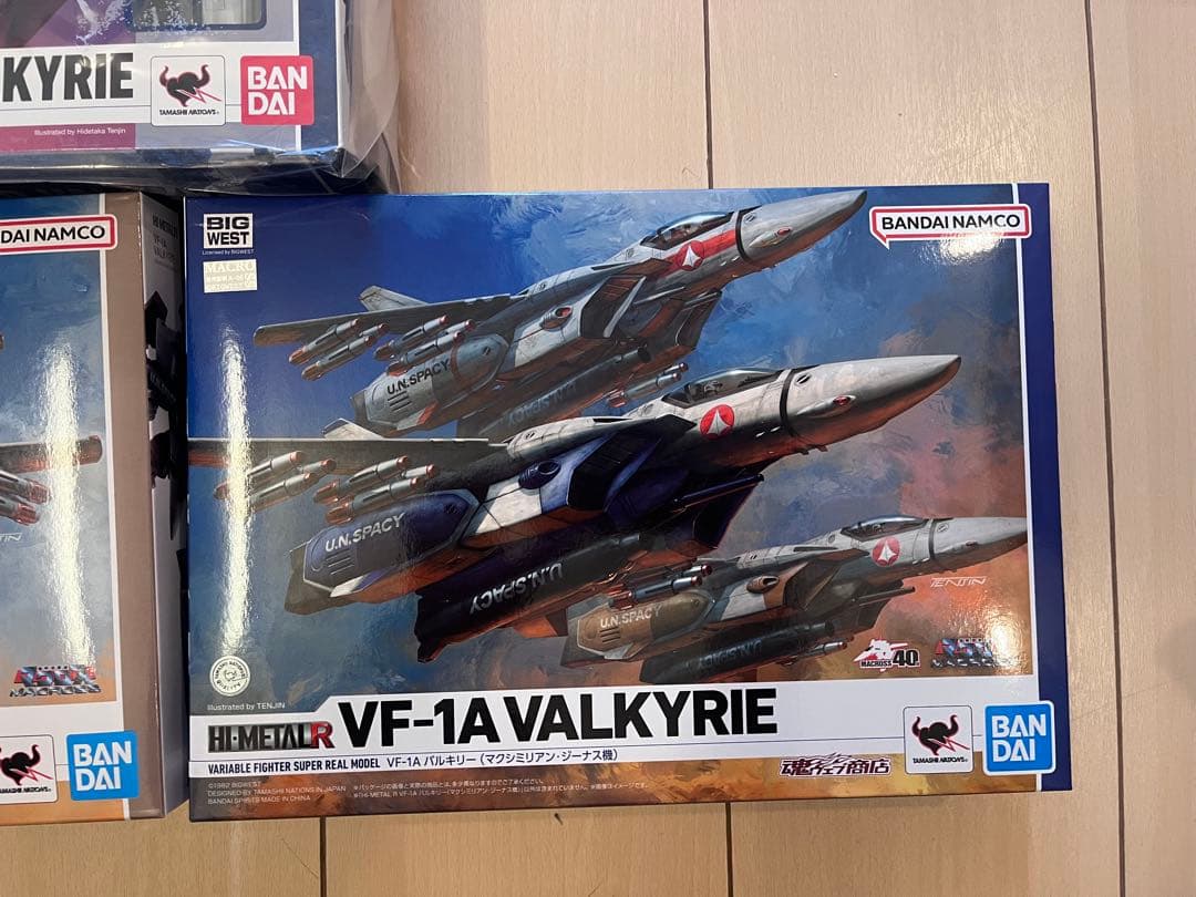 HI-L R 超時空要塞マクロス　VF-1J ほか　【未開封】